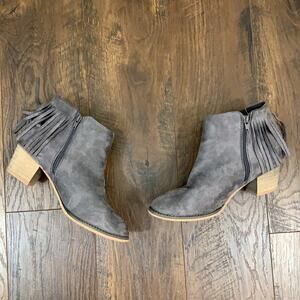 Mata Gray Faux Suede Fringe Ankle Boots Size 8.5